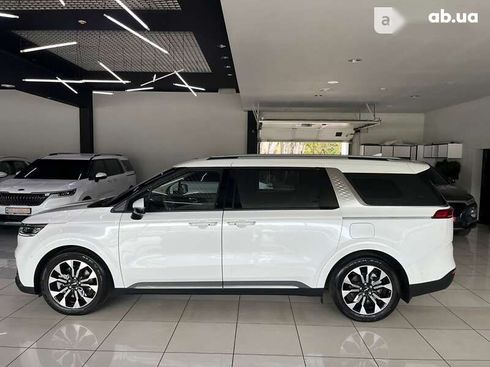 Kia Carnival 2021 - фото 4