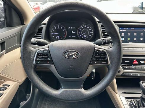 Hyundai Elantra 2017 - фото 13