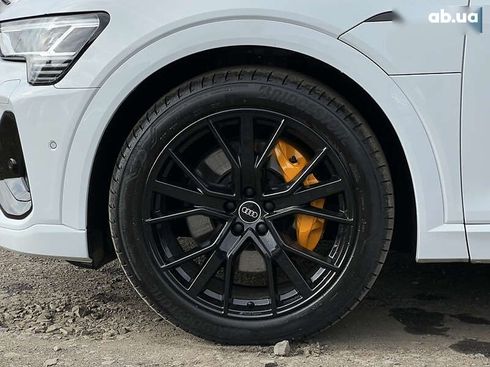 Audi E-Tron 2022 - фото 14