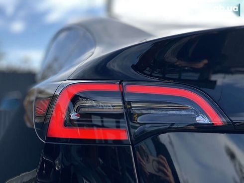 Tesla Model Y 2022 - фото 18