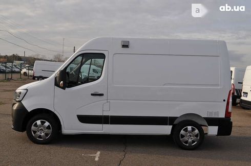 Renault Master 2020 - фото 22