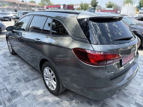 Opel Astra 2018 - фото 11
