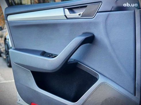 Skoda Superb 2019 - фото 22