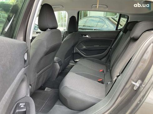 Peugeot 308 2018 - фото 13