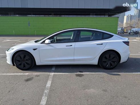 Tesla Model 3 2024 - фото 18