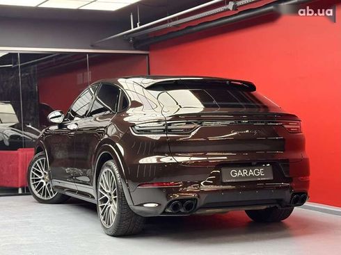 Porsche Cayenne Coupe 2020 - фото 29