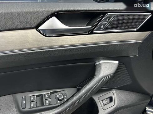 Volkswagen Passat 2018 - фото 21