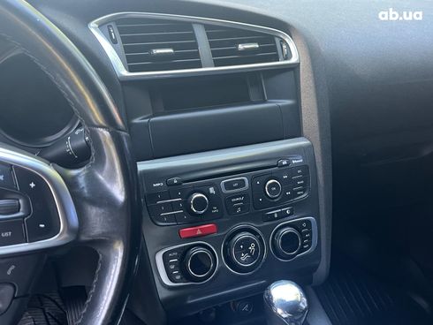 Citroёn C4 2011 белый - фото 31