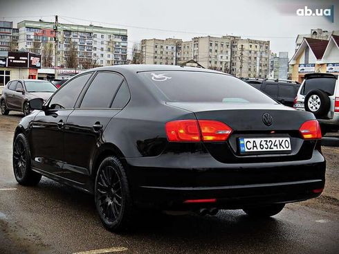 Volkswagen Jetta 2011 - фото 4
