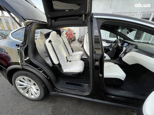 Tesla Model X 2018 - фото 10