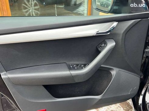 Skoda Octavia 2017 - фото 23
