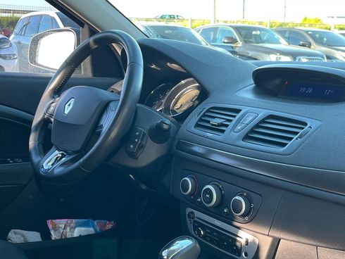 Renault Megane 2016 белый - фото 9