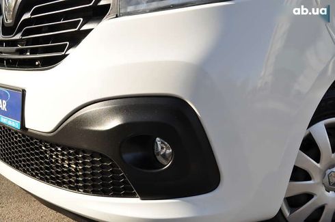 Renault Trafic 2019 - фото 11