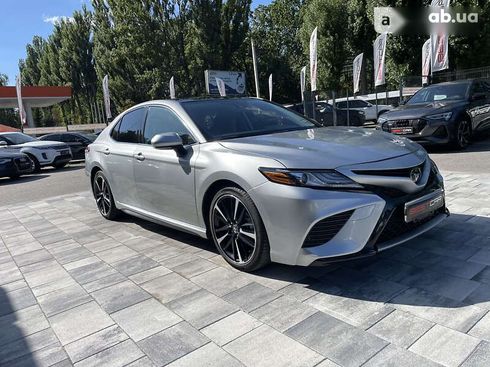 Toyota Camry 2020 - фото 8