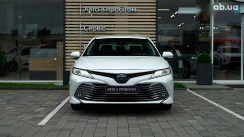 Toyota Camry 2019 - фото 5