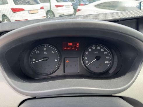Opel Vivaro 2014 - фото 13