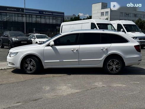 Skoda Superb 2012 - фото 8