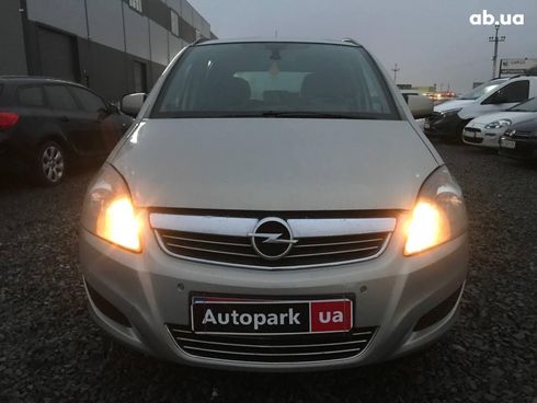 Opel Zafira 2010 серый - фото 2