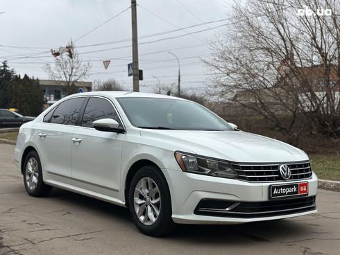 Volkswagen Passat 2016 белый - фото 13