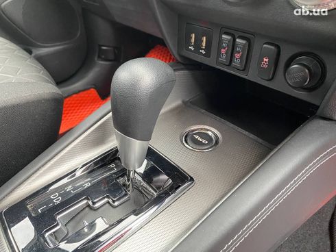 Mitsubishi Outlander 2019 - фото 6