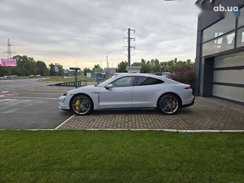 Porsche Taycan 2021 - фото 29