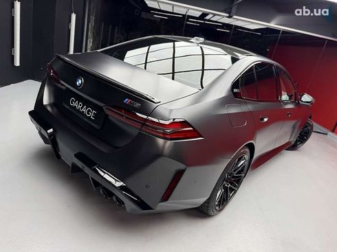 BMW M5 2025 - фото 20