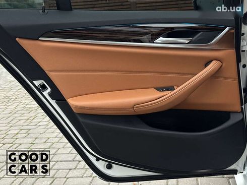 BMW 5 серия 2020 - фото 27