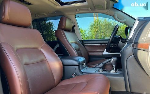 Toyota Land Cruiser 2016 - фото 12