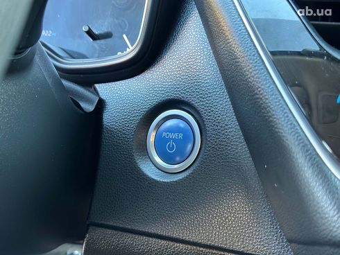 Toyota Corolla 2021 белый - фото 29