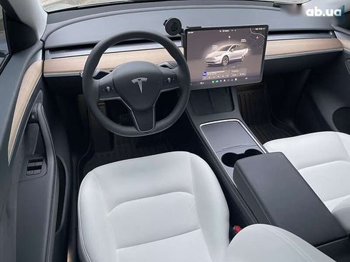 Tesla Model Y 2024 - фото 18