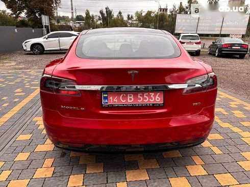 Tesla Model S 2018 - фото 12