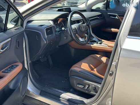 Lexus RX 2018 - фото 18