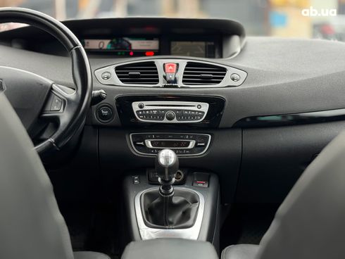 Renault Scenic 2011 белый - фото 39
