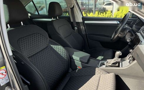 Skoda Superb 2023 - фото 11