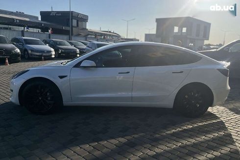 Tesla Model 3 2020 - фото 4