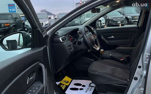 Renault Duster 2019 - фото 9