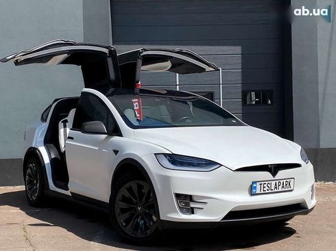 Tesla Model X 2019 - фото 2