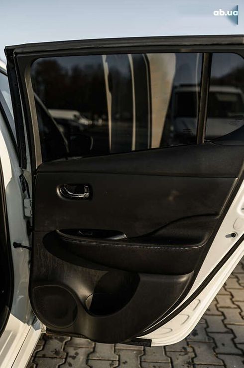 Nissan Leaf 2018 - фото 26