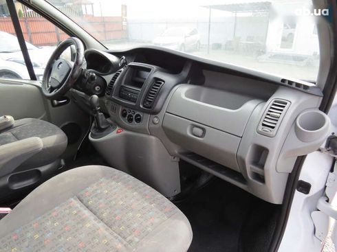 Opel Vivaro 2012 - фото 12