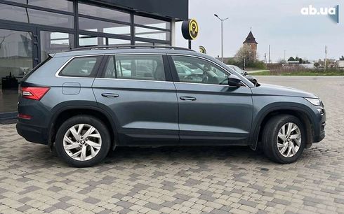 Skoda Kodiaq 2017 - фото 8