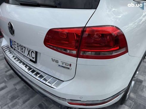 Volkswagen Touareg 2015 - фото 12