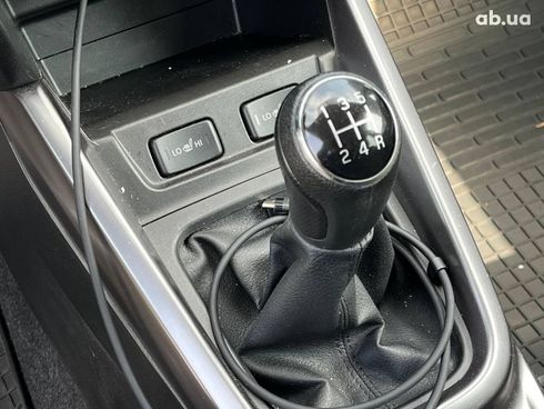 Suzuki Vitara 2019 серый - фото 24