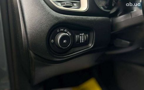Jeep Renegade 2017 - фото 13