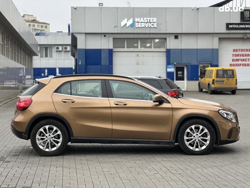 Mercedes-Benz GLA-Класс 2017 бежевый - фото 4
