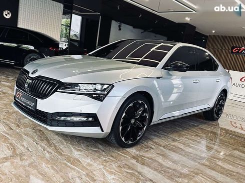 Skoda Superb 2023 - фото 15