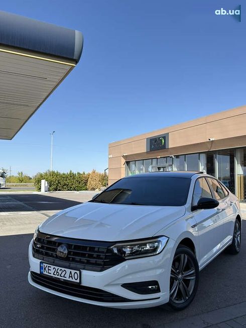 Volkswagen Jetta 2019 - фото 2