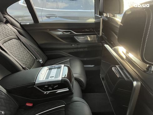 BMW 7 серия 2022 - фото 35