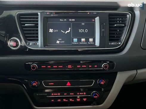 Kia Carnival 2016 - фото 14