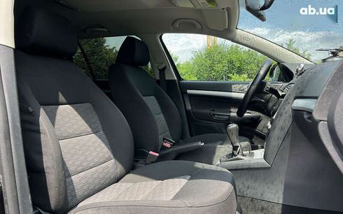 Skoda Octavia 2010 - фото 9