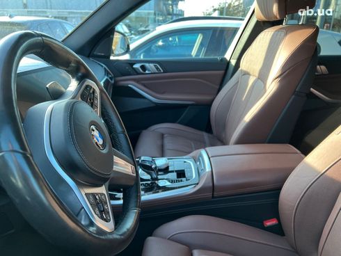 BMW X5 2021 - фото 17